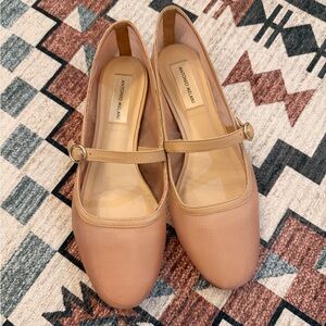 Antonio Melani Women's Mesh Mary Jane Flat in Tan